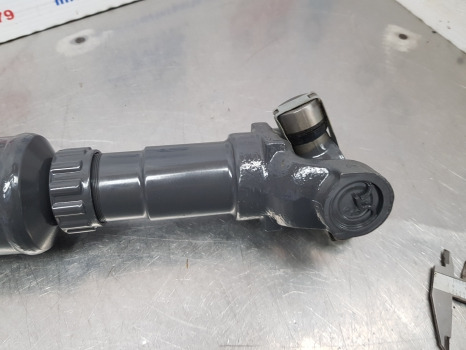 Prijenos Manitou Mt1230 Scp, Serie C Drive Shaft Complete 188398, 109756, 749824: slika Prijenos Manitou Mt1230 Scp, Serie C Drive Shaft Complete 188398, 109756, 749824