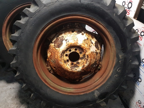 Massey Ferguson 135, 35 David Brown, Ford 2000, 3000 Wheel Pair 12.4-23 - Kompletan kotač za Poljoprivredni strojevi: slika Massey Ferguson 135, 35 David Brown, Ford 2000, 3000 Wheel Pair 12.4-23 - Kompletan kotač za Poljoprivredni strojevi Massey Ferguson 135, 35 David Brown, Ford 2000, 3000 Wheel Pair 12.4-23 - Kompletan kotač za Poljoprivredni strojevi: slika Massey Ferguson 135, 35 David Brown, Ford 2000, 3000 Wheel Pair 12.4-23 - Kompletan kotač za Poljoprivredni strojevi