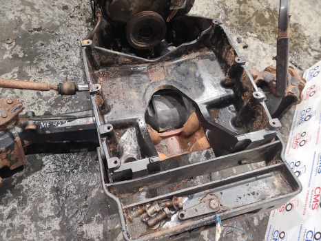 Massey Ferguson 4245, 4255, 4265 Front Axle Support Frame Bolster 3813154m91 - Ovjes: slika Massey Ferguson 4245, 4255, 4265 Front Axle Support Frame Bolster 3813154m91 - Ovjes Massey Ferguson 4245, 4255, 4265 Front Axle Support Frame Bolster 3813154m91 - Ovjes: slika Massey Ferguson 4245, 4255, 4265 Front Axle Support Frame Bolster 3813154m91 - Ovjes