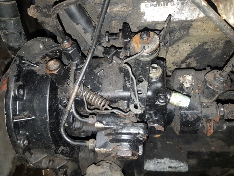 Massey Ferguson 4255, 4245, 6235 Fuel Injection Pump Perkins 4224405m91 - Pumpa goriva za Traktor: slika Massey Ferguson 4255, 4245, 6235 Fuel Injection Pump Perkins 4224405m91 - Pumpa goriva za Traktor Massey Ferguson 4255, 4245, 6235 Fuel Injection Pump Perkins 4224405m91 - Pumpa goriva za Traktor: slika Massey Ferguson 4255, 4245, 6235 Fuel Injection Pump Perkins 4224405m91 - Pumpa goriva za Traktor