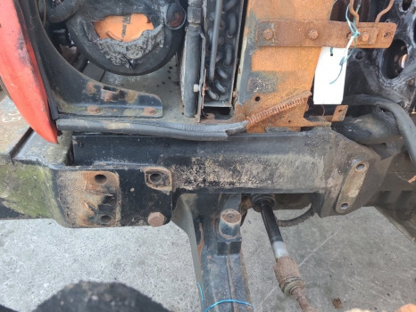Massey Ferguson 4355, 4255, 4345 Front Axle Support Frame Bolster 3800432m3 - Ovjes: slika Massey Ferguson 4355, 4255, 4345 Front Axle Support Frame Bolster 3800432m3 - Ovjes Massey Ferguson 4355, 4255, 4345 Front Axle Support Frame Bolster 3800432m3 - Ovjes: slika Massey Ferguson 4355, 4255, 4345 Front Axle Support Frame Bolster 3800432m3 - Ovjes