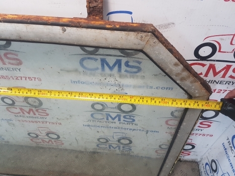 Massey Ferguson 50b Cab Rear Window Assy Mf50b - Staklo i dijelovi za Rovokopač-utovarivač: slika Massey Ferguson 50b Cab Rear Window Assy Mf50b - Staklo i dijelovi za Rovokopač-utovarivač Massey Ferguson 50b Cab Rear Window Assy Mf50b - Staklo i dijelovi za Rovokopač-utovarivač: slika Massey Ferguson 50b Cab Rear Window Assy Mf50b - Staklo i dijelovi za Rovokopač-utovarivač