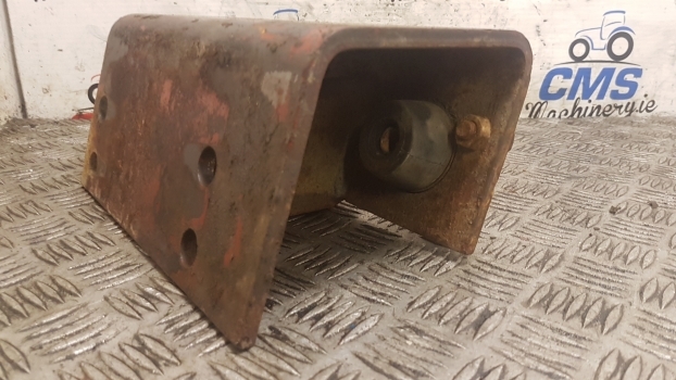 Massey Ferguson 690, 698, 699 Cab Suspension Bracket Mounting Lhs 1680876m91 - Ovjes kabine za Traktor: slika Massey Ferguson 690, 698, 699 Cab Suspension Bracket Mounting Lhs 1680876m91 - Ovjes kabine za Traktor Massey Ferguson 690, 698, 699 Cab Suspension Bracket Mounting Lhs 1680876m91 - Ovjes kabine za Traktor: slika Massey Ferguson 690, 698, 699 Cab Suspension Bracket Mounting Lhs 1680876m91 - Ovjes kabine za Traktor