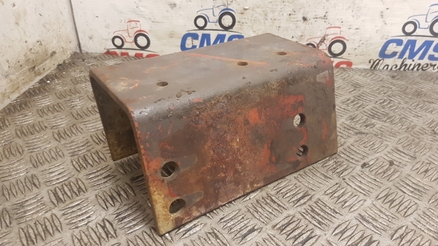 Massey Ferguson 690, 698, 699 Cab Suspension Bracket Mounting Lhs 1680876m91 - Ovjes kabine za Traktor: slika Massey Ferguson 690, 698, 699 Cab Suspension Bracket Mounting Lhs 1680876m91 - Ovjes kabine za Traktor Massey Ferguson 690, 698, 699 Cab Suspension Bracket Mounting Lhs 1680876m91 - Ovjes kabine za Traktor: slika Massey Ferguson 690, 698, 699 Cab Suspension Bracket Mounting Lhs 1680876m91 - Ovjes kabine za Traktor