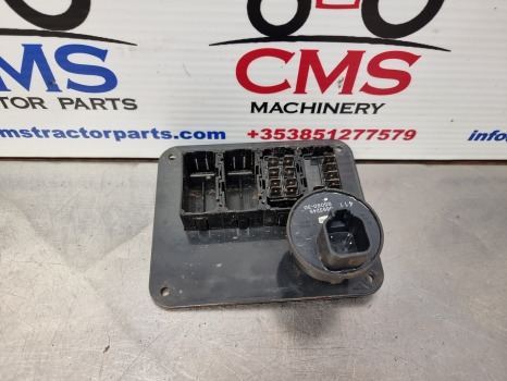 Massey Ferguson 9306, 9407, Control Panel Assy 3973054m1, 4241340m1, 3971574m1 - Kabina i unutrašnjost: slika Massey Ferguson 9306, 9407, Control Panel Assy 3973054m1, 4241340m1, 3971574m1 - Kabina i unutrašnjost Massey Ferguson 9306, 9407, Control Panel Assy 3973054m1, 4241340m1, 3971574m1 - Kabina i unutrašnjost: slika Massey Ferguson 9306, 9407, Control Panel Assy 3973054m1, 4241340m1, 3971574m1 - Kabina i unutrašnjost