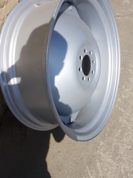 Massey Ferguson, Fordson, Ford, David Brown Rear Wheel Assembly W10x28 - Felga za Traktor: slika Massey Ferguson, Fordson, Ford, David Brown Rear Wheel Assembly W10x28 - Felga za Traktor Massey Ferguson, Fordson, Ford, David Brown Rear Wheel Assembly W10x28 - Felga za Traktor: slika Massey Ferguson, Fordson, Ford, David Brown Rear Wheel Assembly W10x28 - Felga za Traktor