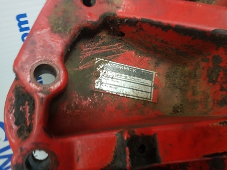 Mccormick Mc, Mc100, Case Mx80c, Mx100c Transmission Housing Plate 259908a5 - Prijenos za Traktor: slika Mccormick Mc, Mc100, Case Mx80c, Mx100c Transmission Housing Plate 259908a5 - Prijenos za Traktor Mccormick Mc, Mc100, Case Mx80c, Mx100c Transmission Housing Plate 259908a5 - Prijenos za Traktor: slika Mccormick Mc, Mc100, Case Mx80c, Mx100c Transmission Housing Plate 259908a5 - Prijenos za Traktor