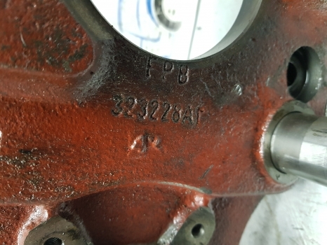 Mccormick Mc105, Case Mx, Mxc Transmission Fwd Plate Housing 323228a1; 323228a2 - Prijenos za Traktor: slika Mccormick Mc105, Case Mx, Mxc Transmission Fwd Plate Housing 323228a1; 323228a2 - Prijenos za Traktor Mccormick Mc105, Case Mx, Mxc Transmission Fwd Plate Housing 323228a1; 323228a2 - Prijenos za Traktor: slika Mccormick Mc105, Case Mx, Mxc Transmission Fwd Plate Housing 323228a1; 323228a2 - Prijenos za Traktor