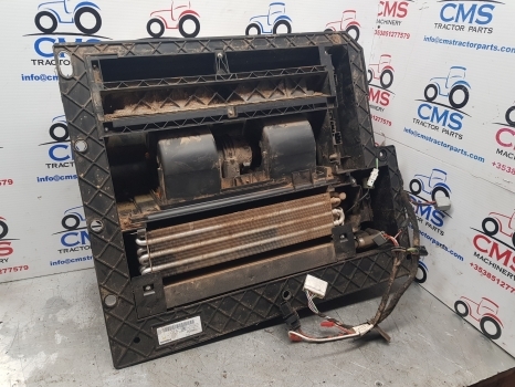 Merlo Tf35.7 Cs 115 Webasto Air Conditioning Unit Assy 21744934, 6231364a, - Dio klima uređaja za Poljoprivredni strojevi: slika Merlo Tf35.7 Cs 115 Webasto Air Conditioning Unit Assy 21744934, 6231364a, - Dio klima uređaja za Poljoprivredni strojevi Merlo Tf35.7 Cs 115 Webasto Air Conditioning Unit Assy 21744934, 6231364a, - Dio klima uređaja za Poljoprivredni strojevi: slika Merlo Tf35.7 Cs 115 Webasto Air Conditioning Unit Assy 21744934, 6231364a, - Dio klima uređaja za Poljoprivredni strojevi