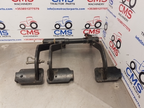 New Holland Brake, Clutch Pedal Kit 87547108, 87547109, 87566904 - Papučica za Traktor: slika New Holland Brake, Clutch Pedal Kit 87547108, 87547109, 87566904 - Papučica za Traktor New Holland Brake, Clutch Pedal Kit 87547108, 87547109, 87566904 - Papučica za Traktor: slika New Holland Brake, Clutch Pedal Kit 87547108, 87547109, 87566904 - Papučica za Traktor