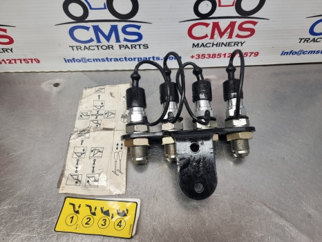 New Holland Case Tm Loaders, Hydraulic Quick Coupler Connector Assy Ldr10339937 - Hidraulika: slika New Holland Case Tm Loaders, Hydraulic Quick Coupler Connector Assy Ldr10339937 - Hidraulika New Holland Case Tm Loaders, Hydraulic Quick Coupler Connector Assy Ldr10339937 - Hidraulika: slika New Holland Case Tm Loaders, Hydraulic Quick Coupler Connector Assy Ldr10339937 - Hidraulika