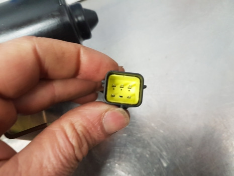 New Holland Case, Tsa, T6000, T7 Case, Wiper Motor Front Brand New 82032050 - Brisač za Poljoprivredni strojevi: slika New Holland Case, Tsa, T6000, T7 Case, Wiper Motor Front Brand New 82032050 - Brisač za Poljoprivredni strojevi New Holland Case, Tsa, T6000, T7 Case, Wiper Motor Front Brand New 82032050 - Brisač za Poljoprivredni strojevi: slika New Holland Case, Tsa, T6000, T7 Case, Wiper Motor Front Brand New 82032050 - Brisač za Poljoprivredni strojevi
