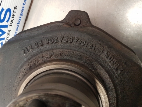 New Holland Lm435a, Mlt 634-120 Swivel Housing Front Rhs Rear Lhs 212.06.002.789 - Rukavac kotača za Teleskopski rukovatelj: slika New Holland Lm435a, Mlt 634-120 Swivel Housing Front Rhs Rear Lhs 212.06.002.789 - Rukavac kotača za Teleskopski rukovatelj New Holland Lm435a, Mlt 634-120 Swivel Housing Front Rhs Rear Lhs 212.06.002.789 - Rukavac kotača za Teleskopski rukovatelj: slika New Holland Lm435a, Mlt 634-120 Swivel Housing Front Rhs Rear Lhs 212.06.002.789 - Rukavac kotača za Teleskopski rukovatelj