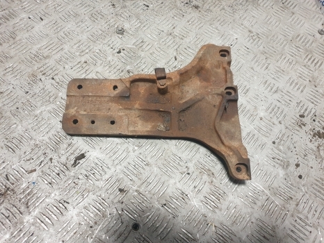 New Holland T5.100, T5.110, T5.120 Engine Mounting Bracket 47547805 - Nosač motora za Traktor: slika New Holland T5.100, T5.110, T5.120 Engine Mounting Bracket 47547805 - Nosač motora za Traktor New Holland T5.100, T5.110, T5.120 Engine Mounting Bracket 47547805 - Nosač motora za Traktor: slika New Holland T5.100, T5.110, T5.120 Engine Mounting Bracket 47547805 - Nosač motora za Traktor