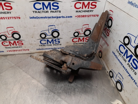 New Holland T7.270 Stage V, T7 Case Puma Front Mudguard Hub Rhs 48020802 - Blatobran: slika New Holland T7.270 Stage V, T7 Case Puma Front Mudguard Hub Rhs 48020802 - Blatobran New Holland T7.270 Stage V, T7 Case Puma Front Mudguard Hub Rhs 48020802 - Blatobran: slika New Holland T7.270 Stage V, T7 Case Puma Front Mudguard Hub Rhs 48020802 - Blatobran