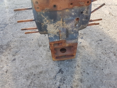 New Holland Tm130, Tm120, Tm140 Transmission Housing 47125398, 44985001 - Mjenjač za Traktor: slika New Holland Tm130, Tm120, Tm140 Transmission Housing 47125398, 44985001 - Mjenjač za Traktor New Holland Tm130, Tm120, Tm140 Transmission Housing 47125398, 44985001 - Mjenjač za Traktor: slika New Holland Tm130, Tm120, Tm140 Transmission Housing 47125398, 44985001 - Mjenjač za Traktor