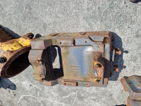 New Holland Ts110, Ts90, Ts Series, Front Axle Support 82014323, 82015000 - Prednja osovina: slika New Holland Ts110, Ts90, Ts Series, Front Axle Support 82014323, 82015000 - Prednja osovina New Holland Ts110, Ts90, Ts Series, Front Axle Support 82014323, 82015000 - Prednja osovina: slika New Holland Ts110, Ts90, Ts Series, Front Axle Support 82014323, 82015000 - Prednja osovina