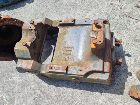 New Holland Ts110, Ts90, Ts Series, Front Axle Support 82014323, 82015000 - Prednja osovina: slika New Holland Ts110, Ts90, Ts Series, Front Axle Support 82014323, 82015000 - Prednja osovina New Holland Ts110, Ts90, Ts Series, Front Axle Support 82014323, 82015000 - Prednja osovina: slika New Holland Ts110, Ts90, Ts Series, Front Axle Support 82014323, 82015000 - Prednja osovina