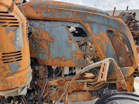 Fendt 724 S4 Axle, Engine, Transmission, Lift, Linkage Parts Nut Dismantling - Rezervni dijelovi za Traktor: slika Fendt 724 S4 Axle, Engine, Transmission, Lift, Linkage Parts Nut Dismantling - Rezervni dijelovi za Traktor Fendt 724 S4 Axle, Engine, Transmission, Lift, Linkage Parts Nut Dismantling - Rezervni dijelovi za Traktor: slika Fendt 724 S4 Axle, Engine, Transmission, Lift, Linkage Parts Nut Dismantling - Rezervni dijelovi za Traktor