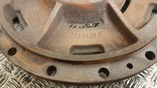 Same Rubin 120 Titan, Silver Rear Axle Differential Flange 0.007.7564.0/30 - Stražnja osovina za Traktor: slika Same Rubin 120 Titan, Silver Rear Axle Differential Flange 0.007.7564.0/30 - Stražnja osovina za Traktor Same Rubin 120 Titan, Silver Rear Axle Differential Flange 0.007.7564.0/30 - Stražnja osovina za Traktor: slika Same Rubin 120 Titan, Silver Rear Axle Differential Flange 0.007.7564.0/30 - Stražnja osovina za Traktor