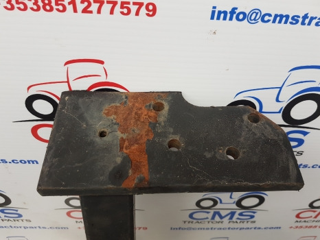 T5000, Tl, Tla, Case Jxu Series, Foot Step Assy Rhs 5184803, 82007963, 82007964 - Prag za Poljoprivredni strojevi: slika T5000, Tl, Tla, Case Jxu Series, Foot Step Assy Rhs 5184803, 82007963, 82007964 - Prag za Poljoprivredni strojevi T5000, Tl, Tla, Case Jxu Series, Foot Step Assy Rhs 5184803, 82007963, 82007964 - Prag za Poljoprivredni strojevi: slika T5000, Tl, Tla, Case Jxu Series, Foot Step Assy Rhs 5184803, 82007963, 82007964 - Prag za Poljoprivredni strojevi