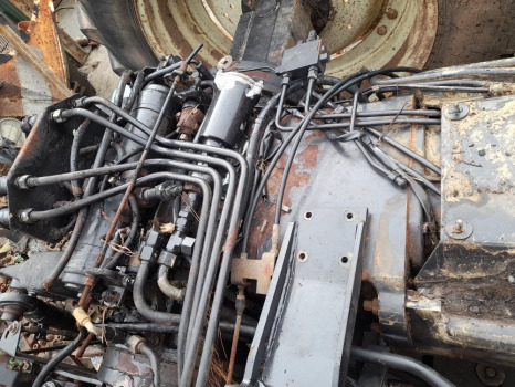 Valtra 6400 Transmission Gearbox Complete Tb 0238, A010822 - Mjenjač za Traktor: slika Valtra 6400 Transmission Gearbox Complete Tb 0238, A010822 - Mjenjač za Traktor Valtra 6400 Transmission Gearbox Complete Tb 0238, A010822 - Mjenjač za Traktor: slika Valtra 6400 Transmission Gearbox Complete Tb 0238, A010822 - Mjenjač za Traktor