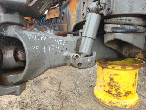 Valtra T174ea Dana Spicer 740/560 Front Axle Housing Rhs 755.01.059.61, 755.01.759.01 - Prednja osovina za Poljoprivredni strojevi: slika Valtra T174ea Dana Spicer 740/560 Front Axle Housing Rhs 755.01.059.61, 755.01.759.01 - Prednja osovina za Poljoprivredni strojevi Valtra T174ea Dana Spicer 740/560 Front Axle Housing Rhs 755.01.059.61, 755.01.759.01 - Prednja osovina za Poljoprivredni strojevi: slika Valtra T174ea Dana Spicer 740/560 Front Axle Housing Rhs 755.01.059.61, 755.01.759.01 - Prednja osovina za Poljoprivredni strojevi
