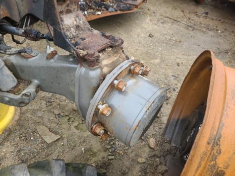 Valtra T174ea Front Axle Hub Lhs Assy Dana Spicer 740/560 755.06.116.01 - Prednja osovina za Poljoprivredni strojevi: slika Valtra T174ea Front Axle Hub Lhs Assy Dana Spicer 740/560 755.06.116.01 - Prednja osovina za Poljoprivredni strojevi Valtra T174ea Front Axle Hub Lhs Assy Dana Spicer 740/560 755.06.116.01 - Prednja osovina za Poljoprivredni strojevi: slika Valtra T174ea Front Axle Hub Lhs Assy Dana Spicer 740/560 755.06.116.01 - Prednja osovina za Poljoprivredni strojevi