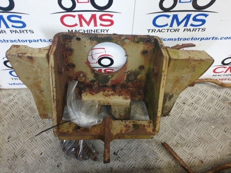 Brza spojka za Traktor Zetor Crystal 8011 Complete Pick Up Hitch Will Also Fit Ursus: slika Brza spojka za Traktor Zetor Crystal 8011 Complete Pick Up Hitch Will Also Fit Ursus