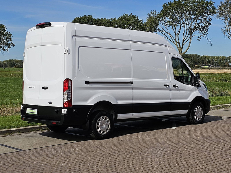 Ford Transit 2.0 L3H3 RWD Navi AC - Furgon: slika Ford Transit 2.0 L3H3 RWD Navi AC - Furgon Ford Transit 2.0 L3H3 RWD Navi AC - Furgon: slika Ford Transit 2.0 L3H3 RWD Navi AC - Furgon