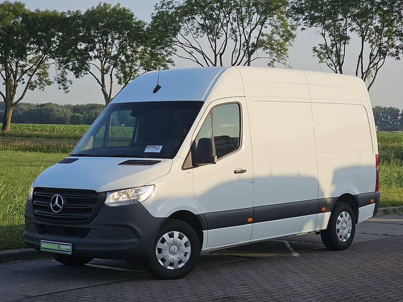 Mercedes-Benz Sprinter 315 L2H2 3.5t-Trekhaak - Furgon: slika Mercedes-Benz Sprinter 315 L2H2 3.5t-Trekhaak - Furgon Mercedes-Benz Sprinter 315 L2H2 3.5t-Trekhaak - Furgon: slika Mercedes-Benz Sprinter 315 L2H2 3.5t-Trekhaak - Furgon