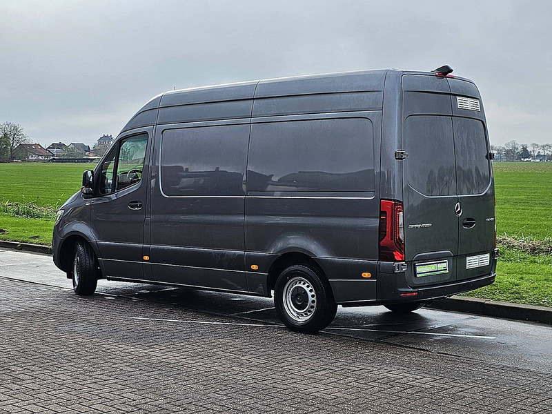 Mercedes-Benz Sprinter 316 L2H2 LED Mbux 10 - Furgon: slika Mercedes-Benz Sprinter 316 L2H2 LED Mbux 10 - Furgon Mercedes-Benz Sprinter 316 L2H2 LED Mbux 10 - Furgon: slika Mercedes-Benz Sprinter 316 L2H2 LED Mbux 10 - Furgon