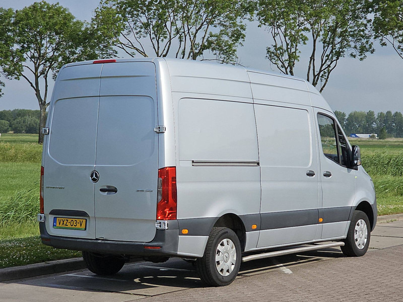 Mercedes-Benz Sprinter 316 L2H2 RWD Airco Euro6 - Furgon: slika Mercedes-Benz Sprinter 316 L2H2 RWD Airco Euro6 - Furgon Mercedes-Benz Sprinter 316 L2H2 RWD Airco Euro6 - Furgon: slika Mercedes-Benz Sprinter 316 L2H2 RWD Airco Euro6 - Furgon