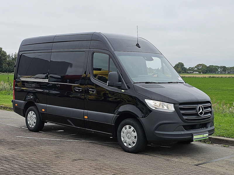 Mercedes-Benz Sprinter 317 L2H2 3.5t-Trekhaak - Furgon: slika Mercedes-Benz Sprinter 317 L2H2 3.5t-Trekhaak - Furgon Mercedes-Benz Sprinter 317 L2H2 3.5t-Trekhaak - Furgon: slika Mercedes-Benz Sprinter 317 L2H2 3.5t-Trekhaak - Furgon