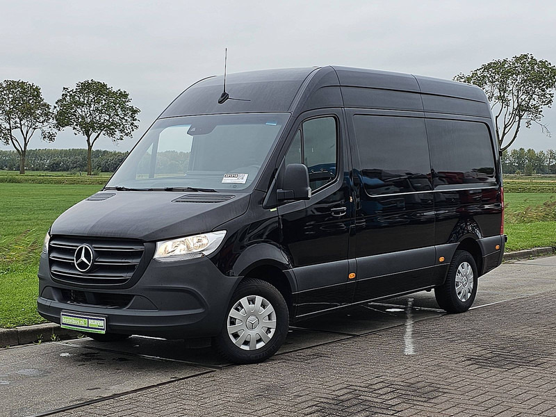 Mercedes-Benz Sprinter 317 L2H2 3.5t-Trekhaak - Furgon: slika Mercedes-Benz Sprinter 317 L2H2 3.5t-Trekhaak - Furgon Mercedes-Benz Sprinter 317 L2H2 3.5t-Trekhaak - Furgon: slika Mercedes-Benz Sprinter 317 L2H2 3.5t-Trekhaak - Furgon