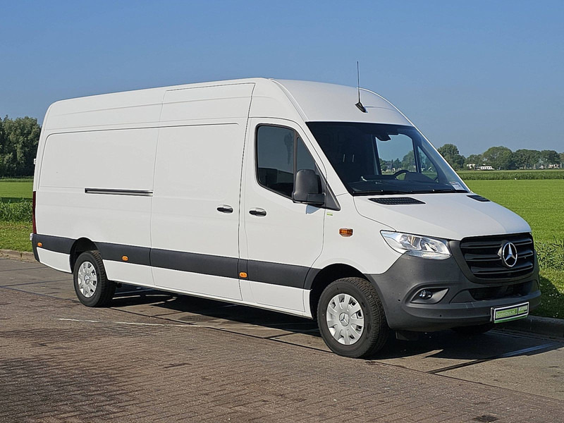 Mercedes-Benz Sprinter 317 L3H2 Maxi Navi - Furgon: slika Mercedes-Benz Sprinter 317 L3H2 Maxi Navi - Furgon Mercedes-Benz Sprinter 317 L3H2 Maxi Navi - Furgon: slika Mercedes-Benz Sprinter 317 L3H2 Maxi Navi - Furgon