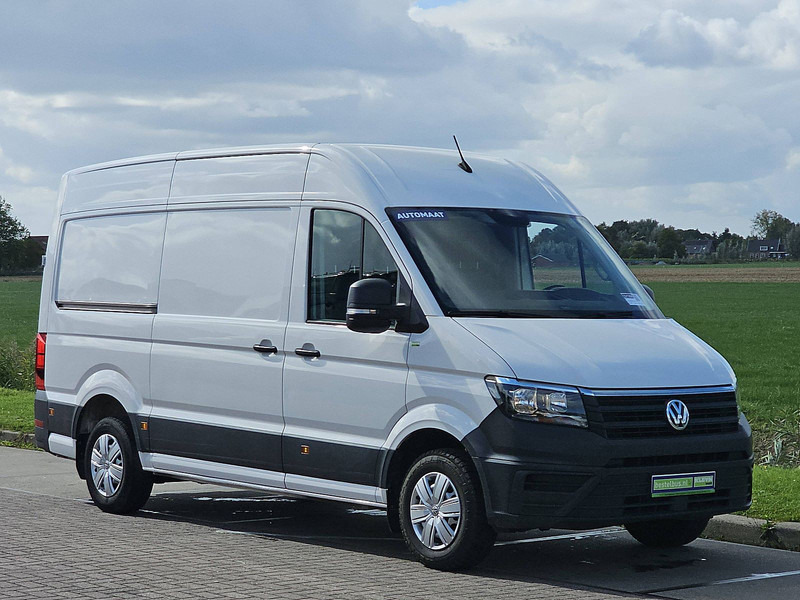 Volkswagen Crafter 35 2.0 L3H3 140Pk Automaat! - Furgon: slika Volkswagen Crafter 35 2.0 L3H3 140Pk Automaat! - Furgon Volkswagen Crafter 35 2.0 L3H3 140Pk Automaat! - Furgon: slika Volkswagen Crafter 35 2.0 L3H3 140Pk Automaat! - Furgon