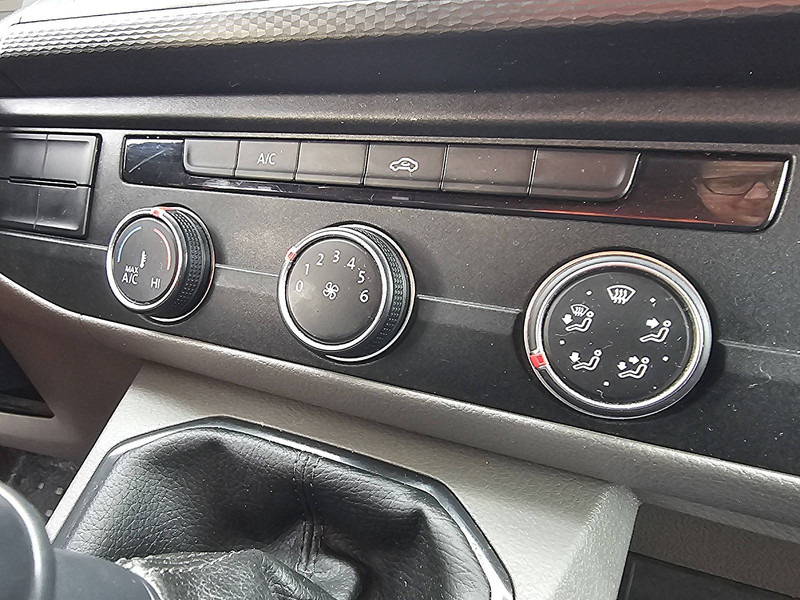Mali kombi Volkswagen Transporter 2.0 TDI ac lang EURO6: slika Mali kombi Volkswagen Transporter 2.0 TDI ac lang EURO6