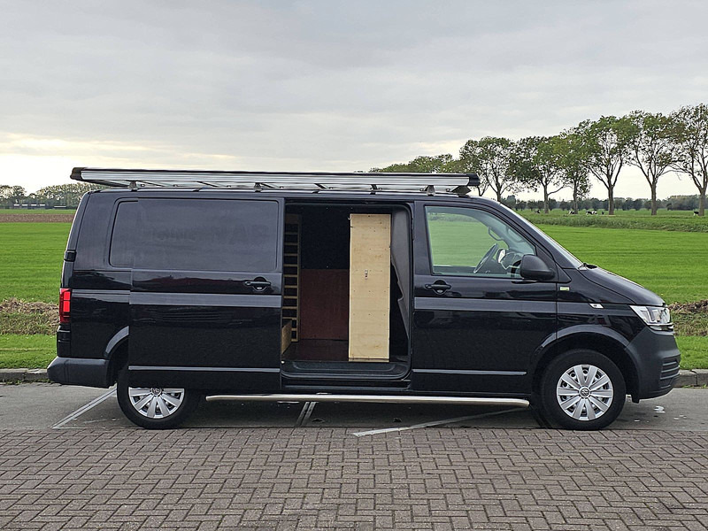 Mali kombi Volkswagen Transporter 2.0 TDI ac lang EURO6: slika Mali kombi Volkswagen Transporter 2.0 TDI ac lang EURO6