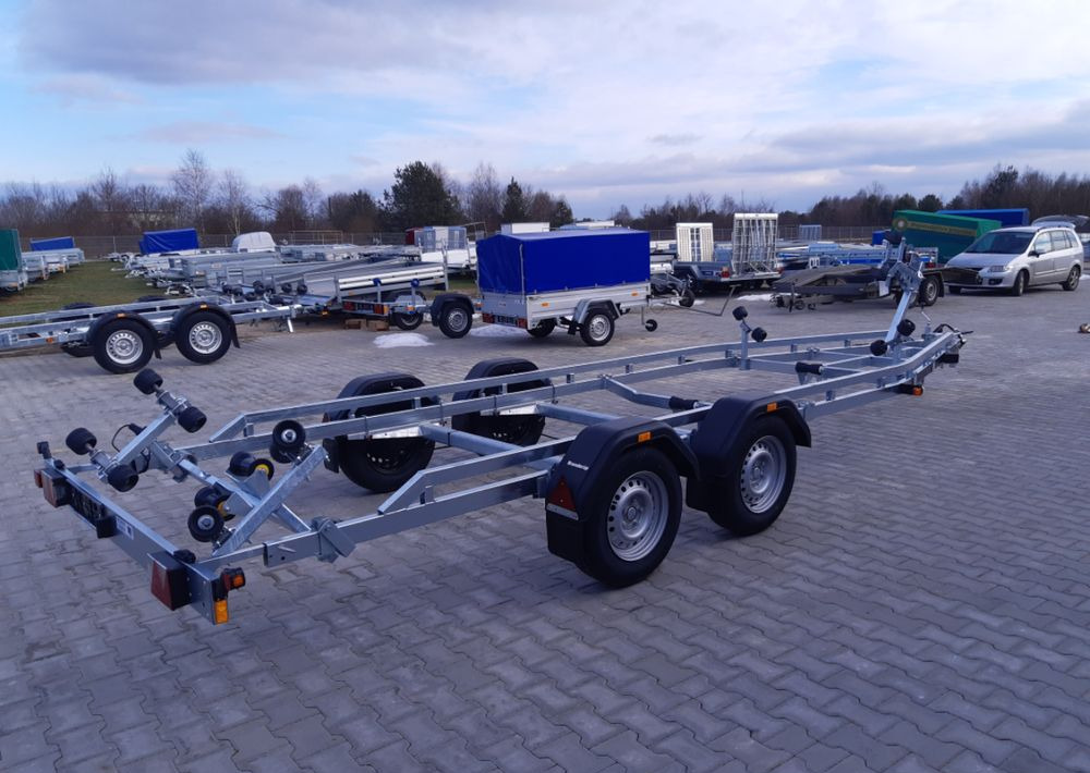 Brenderup 242500 TB SR 7,2 m - Auto prikolica: slika Brenderup 242500 TB SR 7,2 m - Auto prikolica Brenderup 242500 TB SR 7,2 m - Auto prikolica: slika Brenderup 242500 TB SR 7,2 m - Auto prikolica