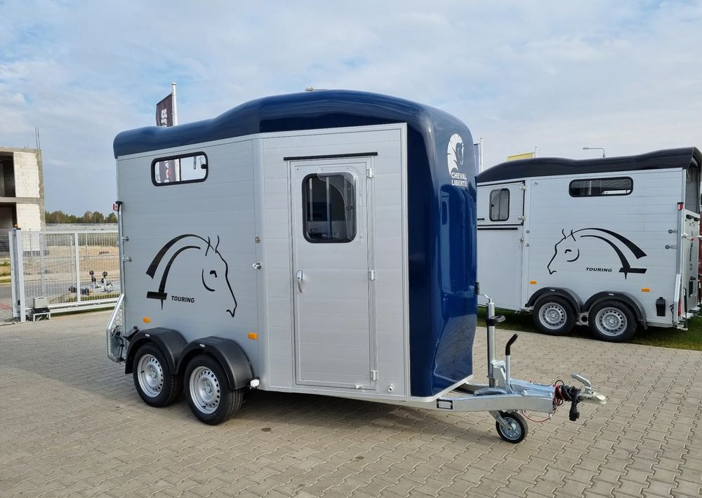 Cheval Liberte Touring Country + Siodlarnia - Auto prikolica: slika Cheval Liberte Touring Country + Siodlarnia - Auto prikolica Cheval Liberte Touring Country + Siodlarnia - Auto prikolica: slika Cheval Liberte Touring Country + Siodlarnia - Auto prikolica