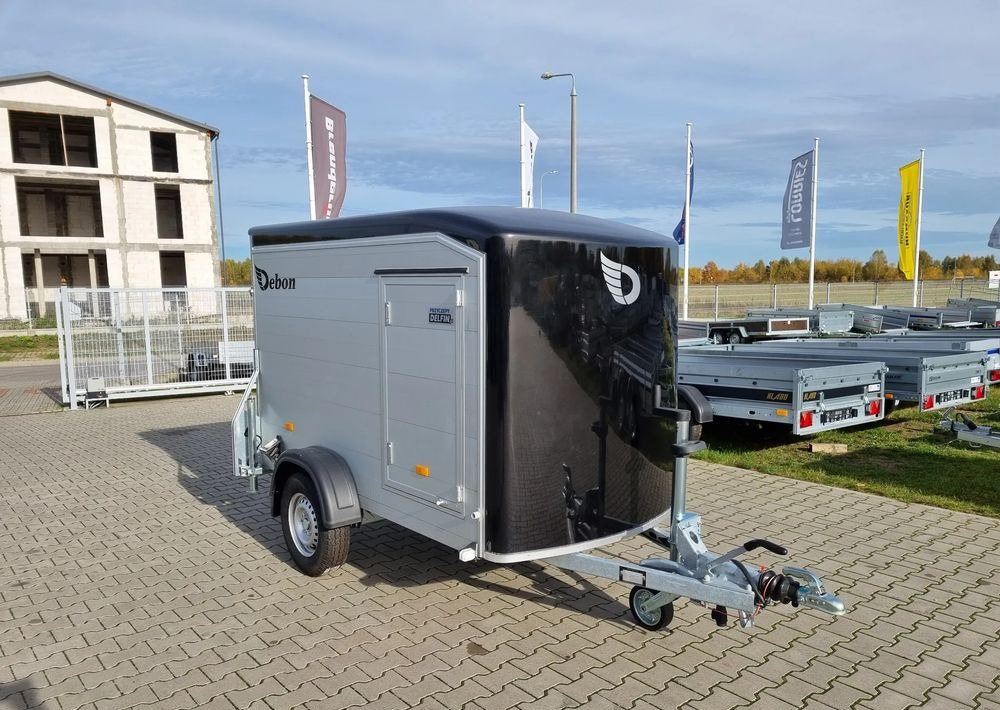 DEBON C255 ALU | 1300 kg / 255 x 125 cm - Prikolica sa zatvorenim sandukom: slika DEBON C255 ALU | 1300 kg / 255 x 125 cm - Prikolica sa zatvorenim sandukom DEBON C255 ALU | 1300 kg / 255 x 125 cm - Prikolica sa zatvorenim sandukom: slika DEBON C255 ALU | 1300 kg / 255 x 125 cm - Prikolica sa zatvorenim sandukom
