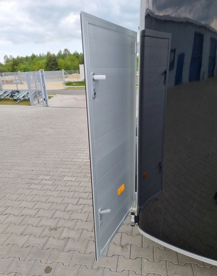 Novi Prikolica sa zatvorenim sandukom DEBON Furgon C500 ALU + drzwi boczne: slika Novi Prikolica sa zatvorenim sandukom DEBON Furgon C500 ALU + drzwi boczne