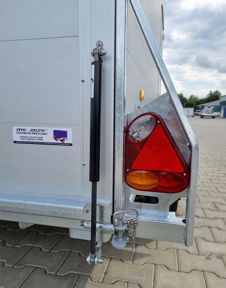 Novi Prikolica sa zatvorenim sandukom DEBON Furgon C500 ALU + drzwi boczne: slika Novi Prikolica sa zatvorenim sandukom DEBON Furgon C500 ALU + drzwi boczne