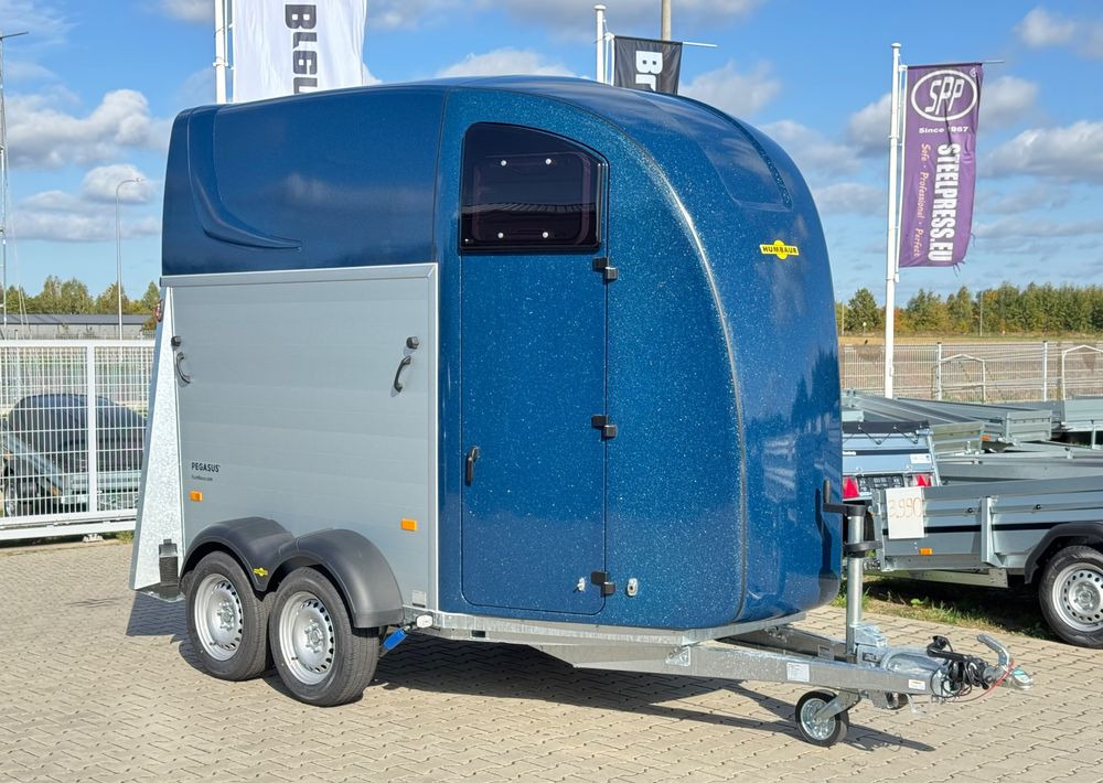 HUMBAUR Humbaur Pegasus 2400 | siodlarnia, DMC 2400kg, przyczepa do przewozu 2 koni - Prikolica za konje: slika HUMBAUR Humbaur Pegasus 2400 | siodlarnia, DMC 2400kg, przyczepa do przewozu 2 koni - Prikolica za konje HUMBAUR Humbaur Pegasus 2400 | siodlarnia, DMC 2400kg, przyczepa do przewozu 2 koni - Prikolica za konje: slika HUMBAUR Humbaur Pegasus 2400 | siodlarnia, DMC 2400kg, przyczepa do przewozu 2 koni - Prikolica za konje