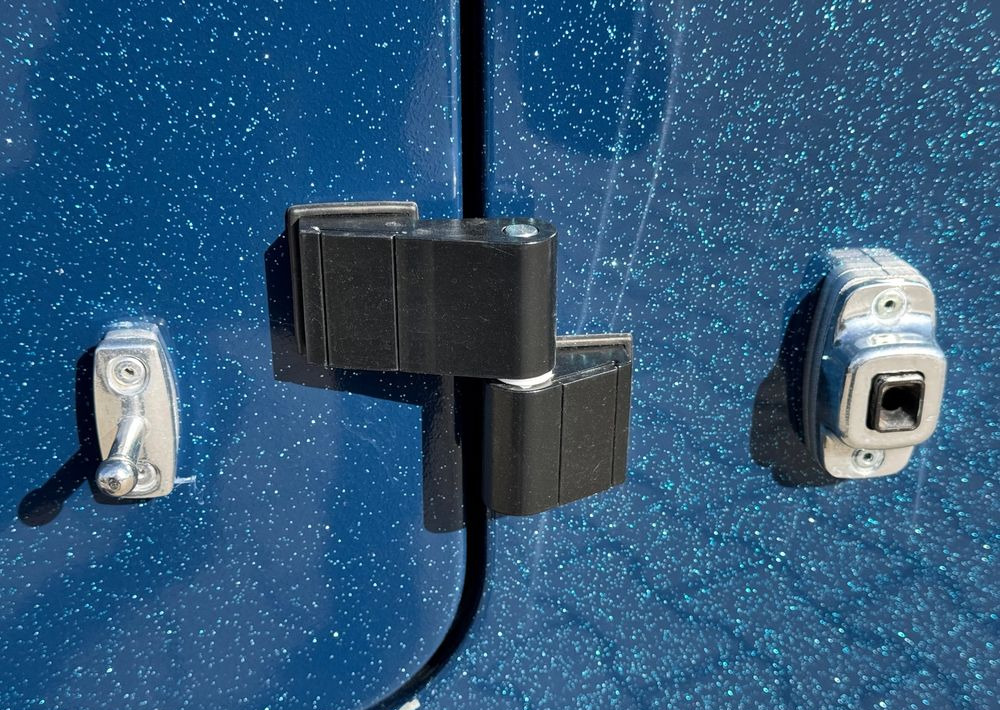 HUMBAUR Pegasus 2400 | siodlarnia, DMC 2400kg, przyczepa do przewozu 2 koni - Prikolica za konje: slika HUMBAUR Pegasus 2400 | siodlarnia, DMC 2400kg, przyczepa do przewozu 2 koni - Prikolica za konje HUMBAUR Pegasus 2400 | siodlarnia, DMC 2400kg, przyczepa do przewozu 2 koni - Prikolica za konje: slika HUMBAUR Pegasus 2400 | siodlarnia, DMC 2400kg, przyczepa do przewozu 2 koni - Prikolica za konje