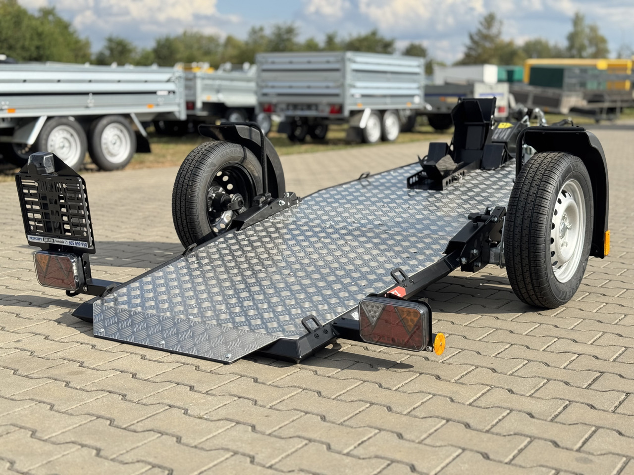LORRIES MT-1 - przyczepa do przewozu 1 motocykla - Prikolica za motocikl: slika LORRIES MT-1 - przyczepa do przewozu 1 motocykla - Prikolica za motocikl LORRIES MT-1 - przyczepa do przewozu 1 motocykla - Prikolica za motocikl: slika LORRIES MT-1 - przyczepa do przewozu 1 motocykla - Prikolica za motocikl