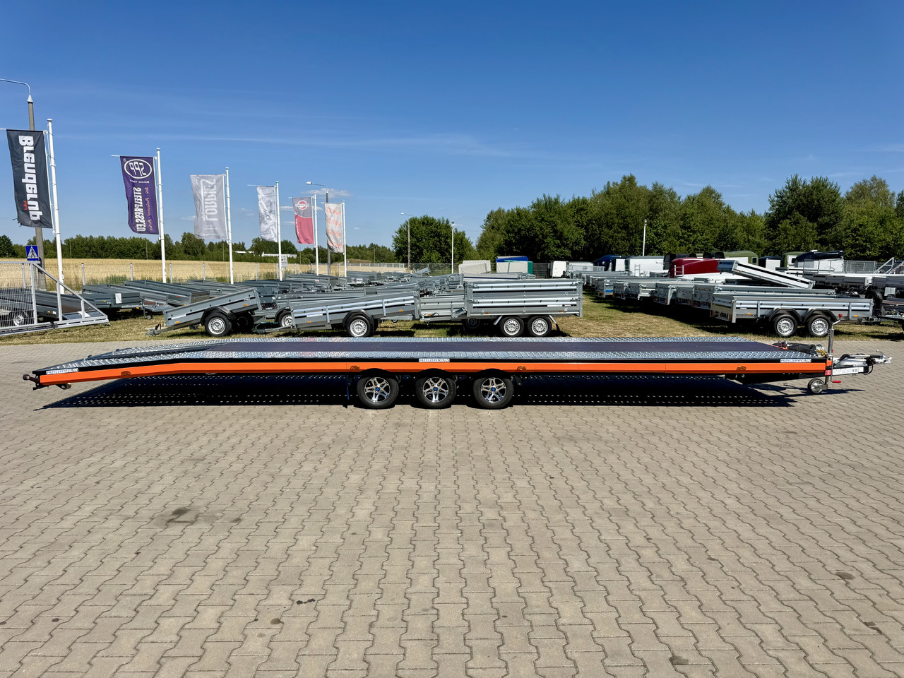 NIEWIADÓW Indiana Premium Color 850 x 210 cm | 3500 kg - Prikolica za prijevoz automobila: slika NIEWIADÓW Indiana Premium Color 850 x 210 cm | 3500 kg - Prikolica za prijevoz automobila NIEWIADÓW Indiana Premium Color 850 x 210 cm | 3500 kg - Prikolica za prijevoz automobila: slika NIEWIADÓW Indiana Premium Color 850 x 210 cm | 3500 kg - Prikolica za prijevoz automobila