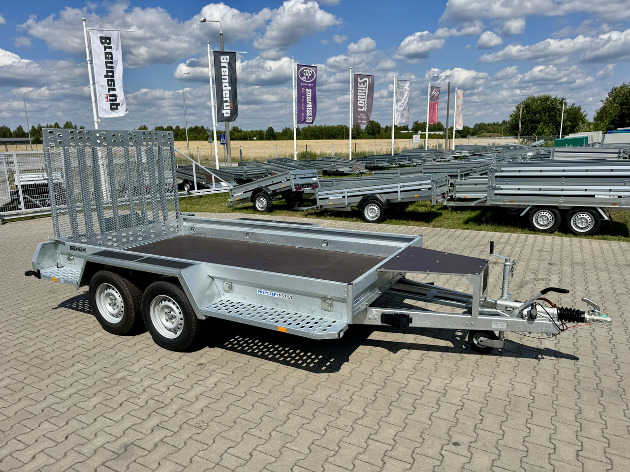ZASŁAW MK350TH - Prikolica za radne strojeve: slika ZASŁAW MK350TH - Prikolica za radne strojeve ZASŁAW MK350TH - Prikolica za radne strojeve: slika ZASŁAW MK350TH - Prikolica za radne strojeve