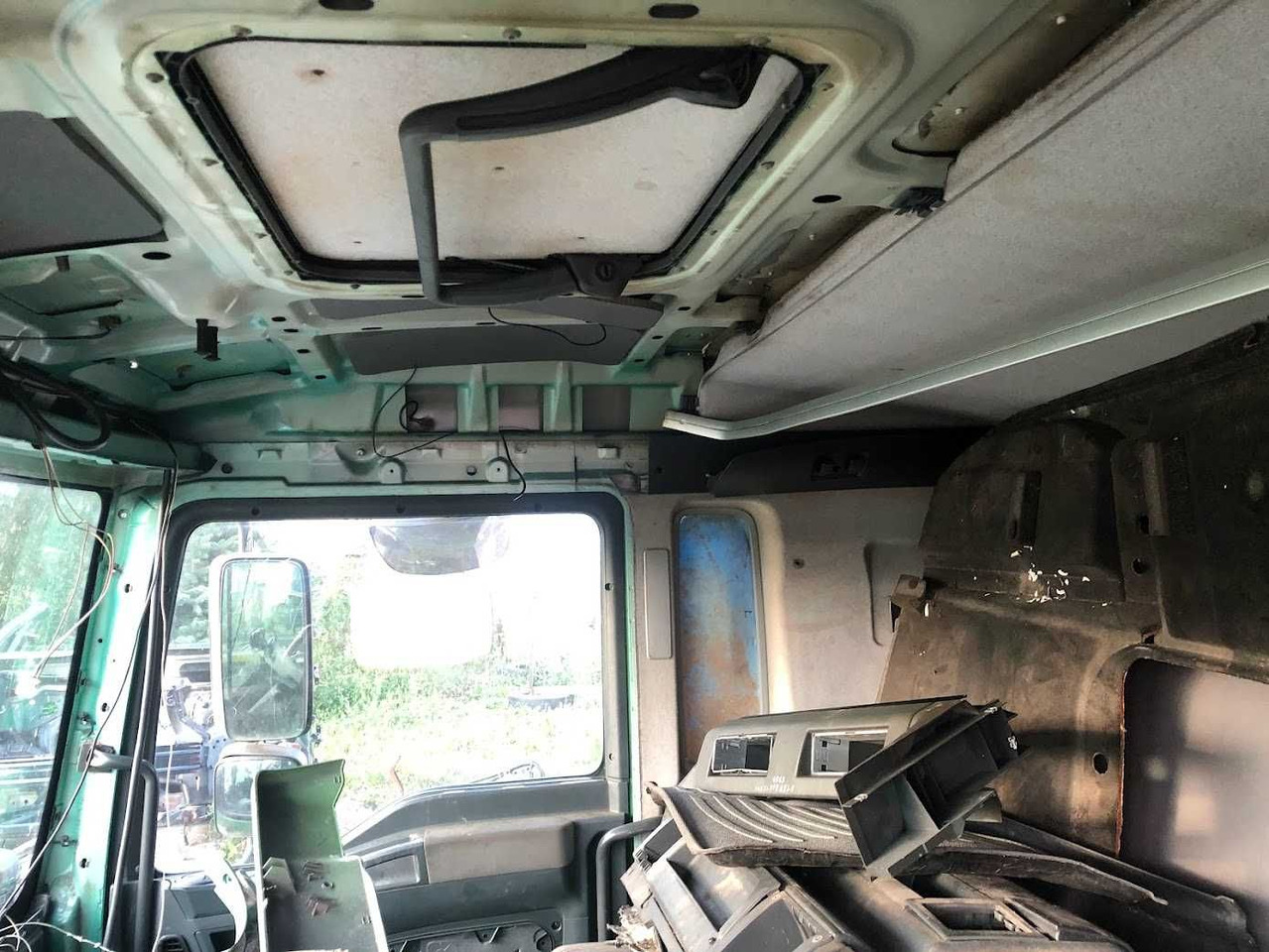 Kabina niska do MAN TGA , 2007 r - Kabina za Kamion: slika Kabina niska do MAN TGA , 2007 r - Kabina za Kamion Kabina niska do MAN TGA , 2007 r - Kabina za Kamion: slika Kabina niska do MAN TGA , 2007 r - Kabina za Kamion